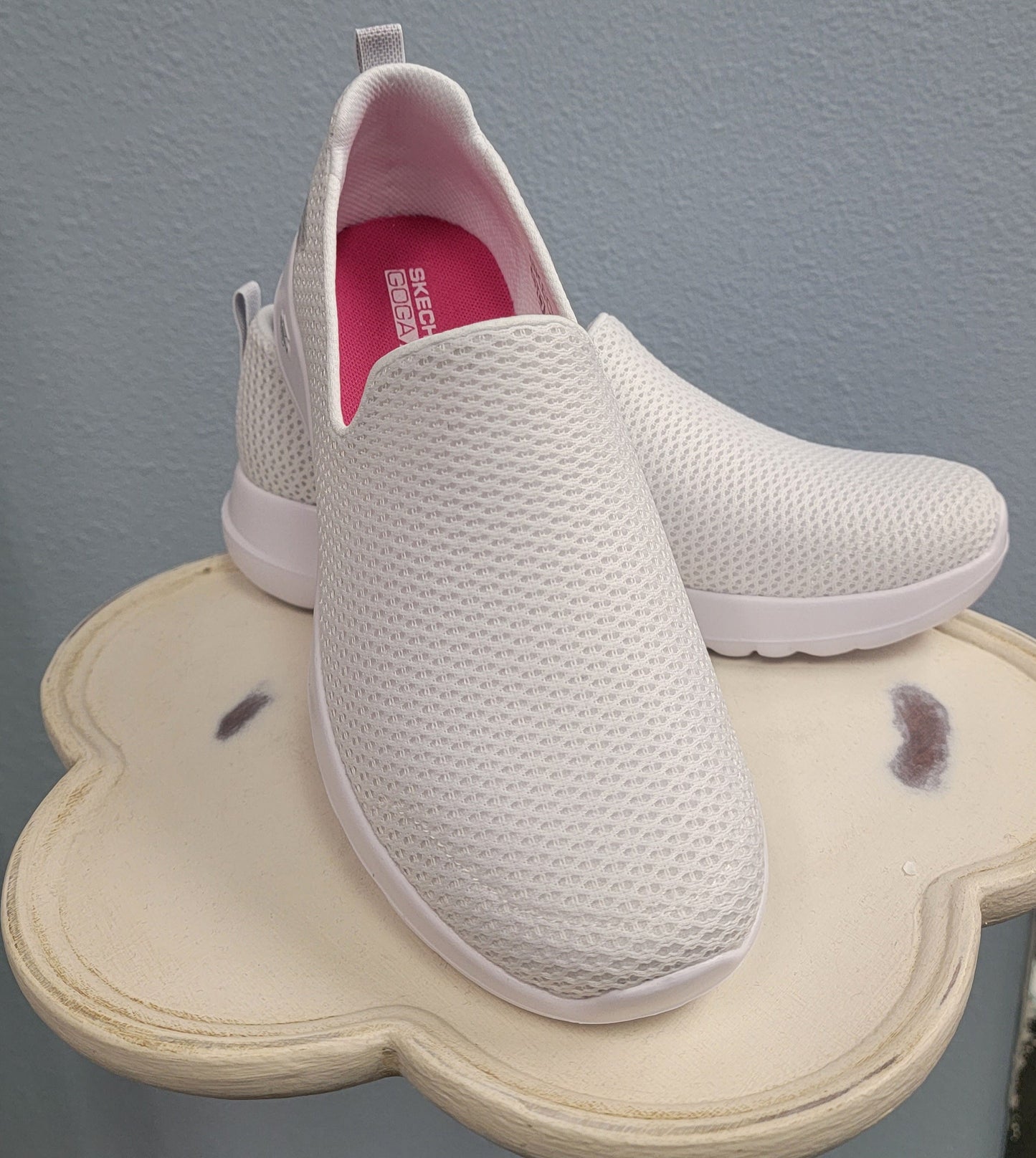 Go Walk Joy Temple Shoes