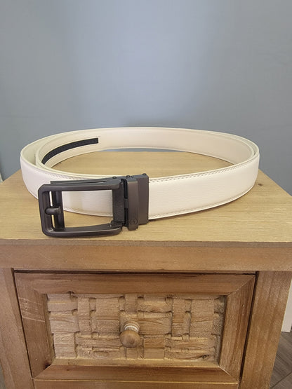 White Ratchet Belt-Traditional buckle in Gunmetal