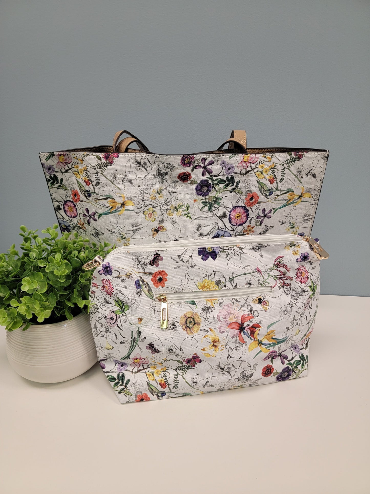 Reversable Temple Tote - White/Tan