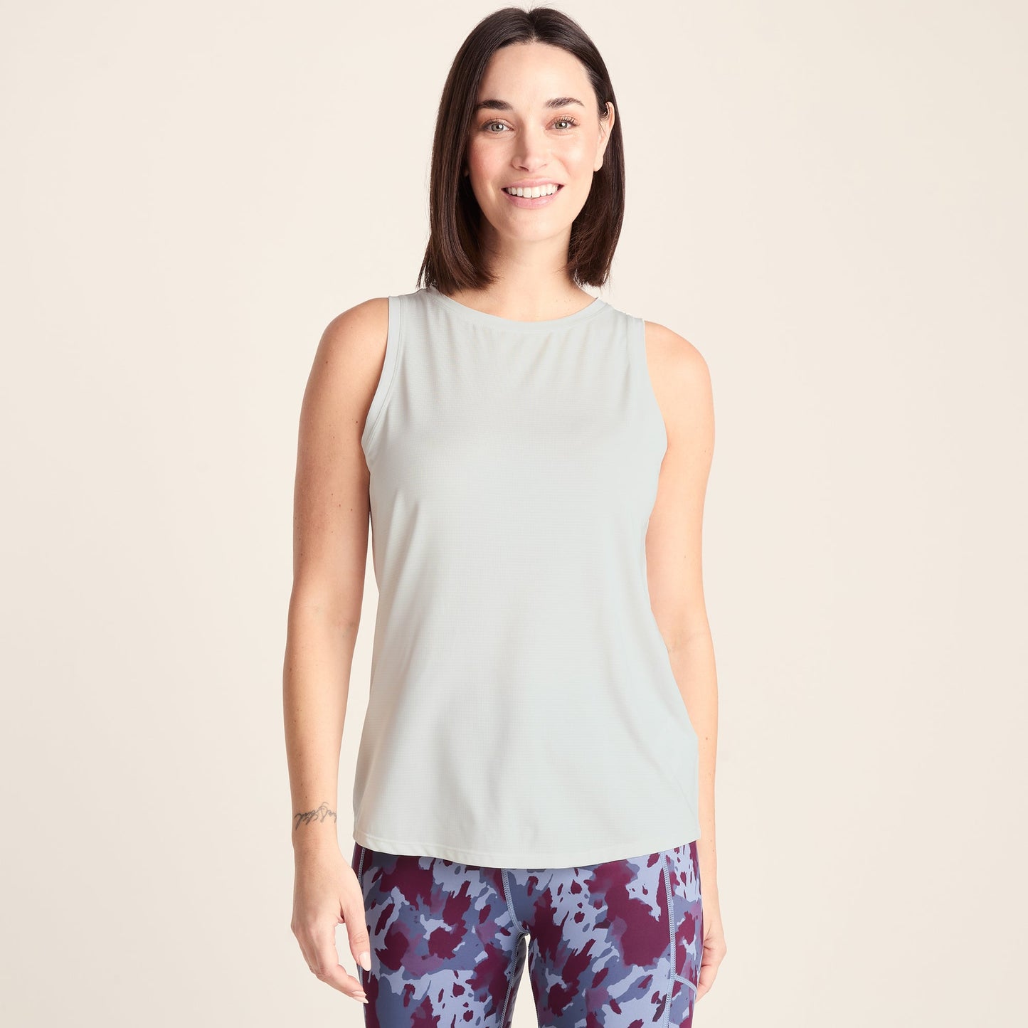 Orla Womens Performance Vest - Vanilla