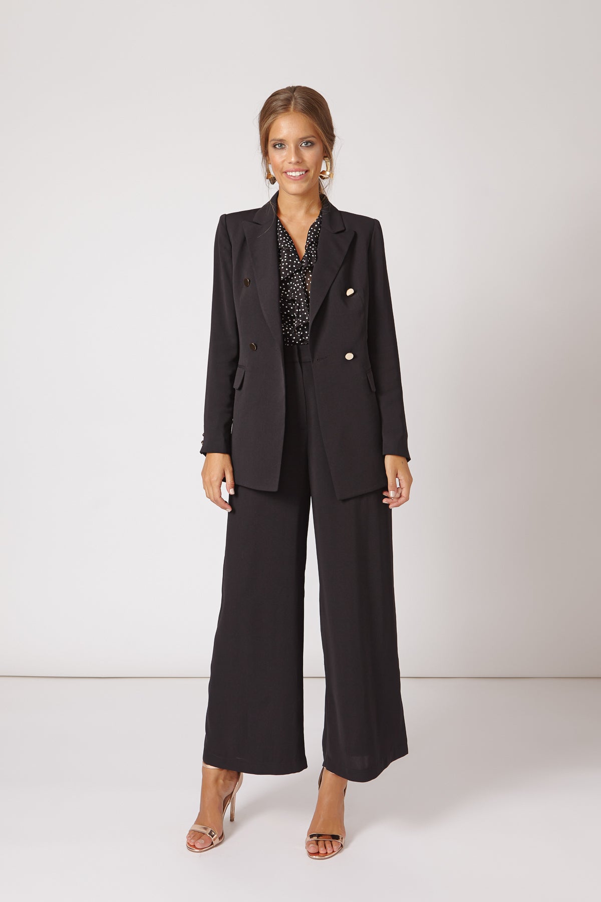 Traje Chaqueta Bibi + Pantalon Libi Negro · Iconics ·