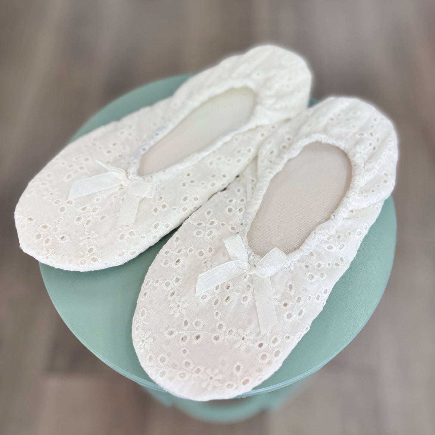 Lace Temple Slipper