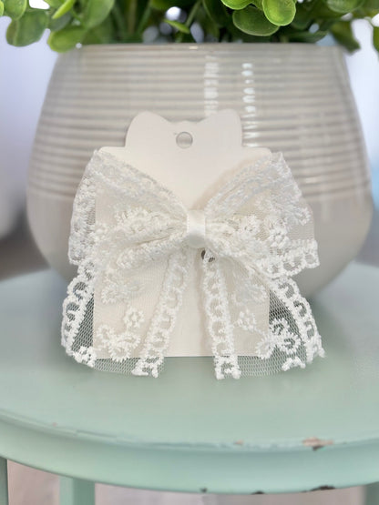 Lace Bow