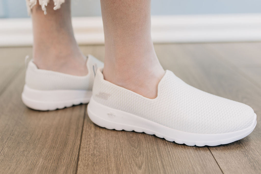Go Walk Joy Temple Shoes