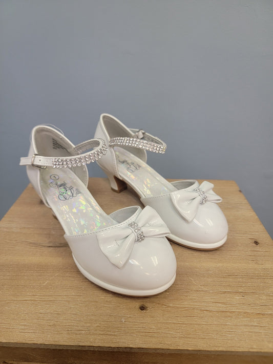 Bella Girl's Shoe - Available in Size 4