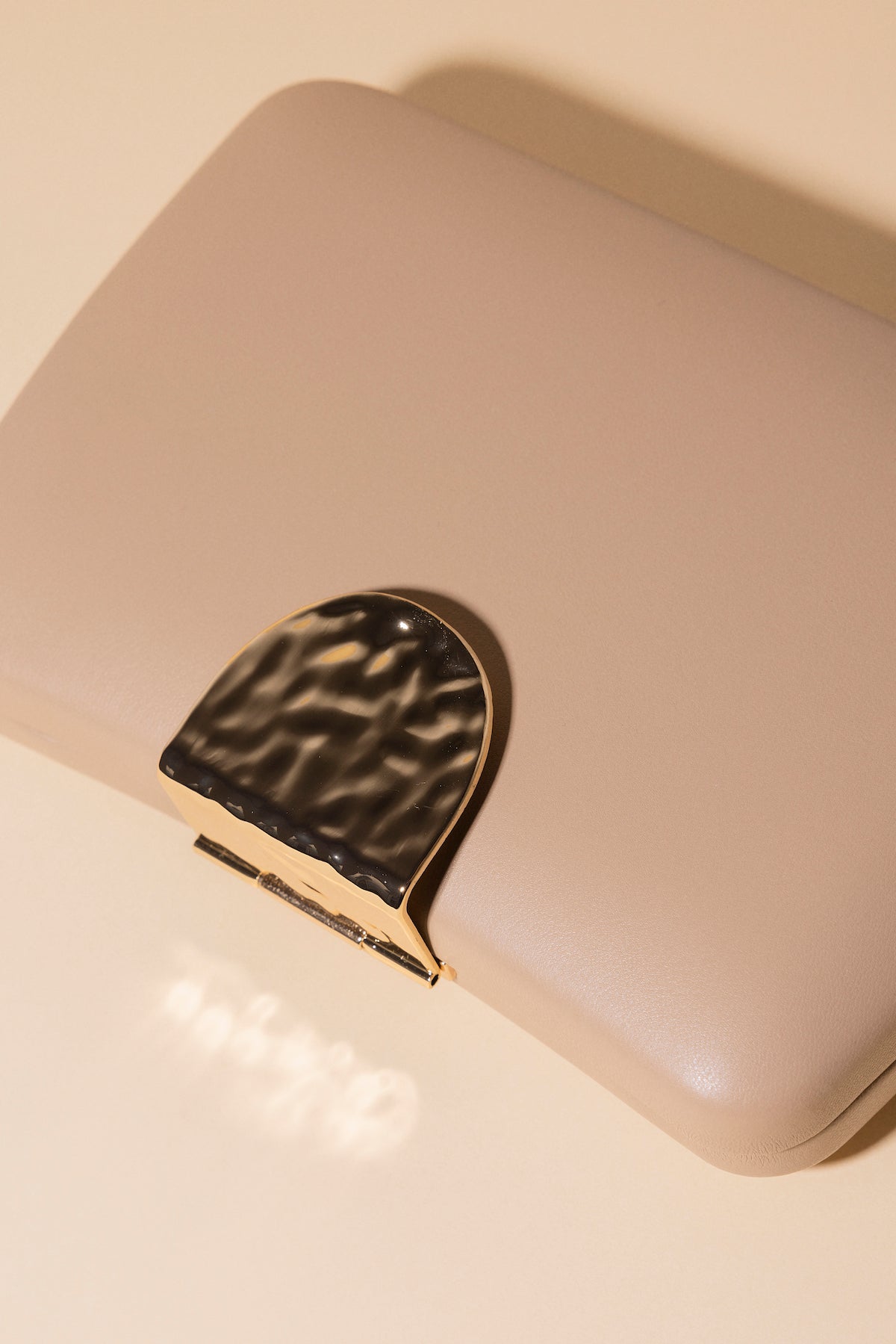 Clutch Zia Toffee · Hamptons ·
