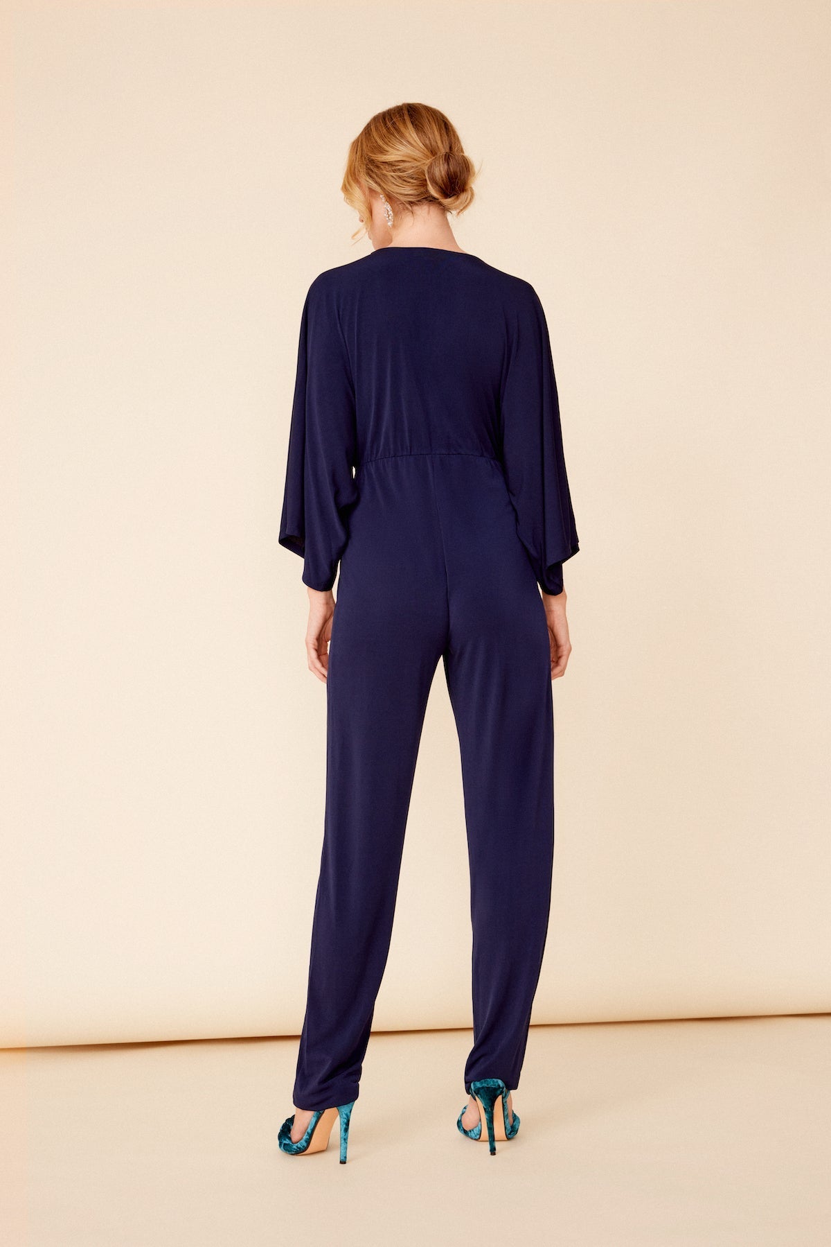Mono Amelia Navy · Wisteria ·