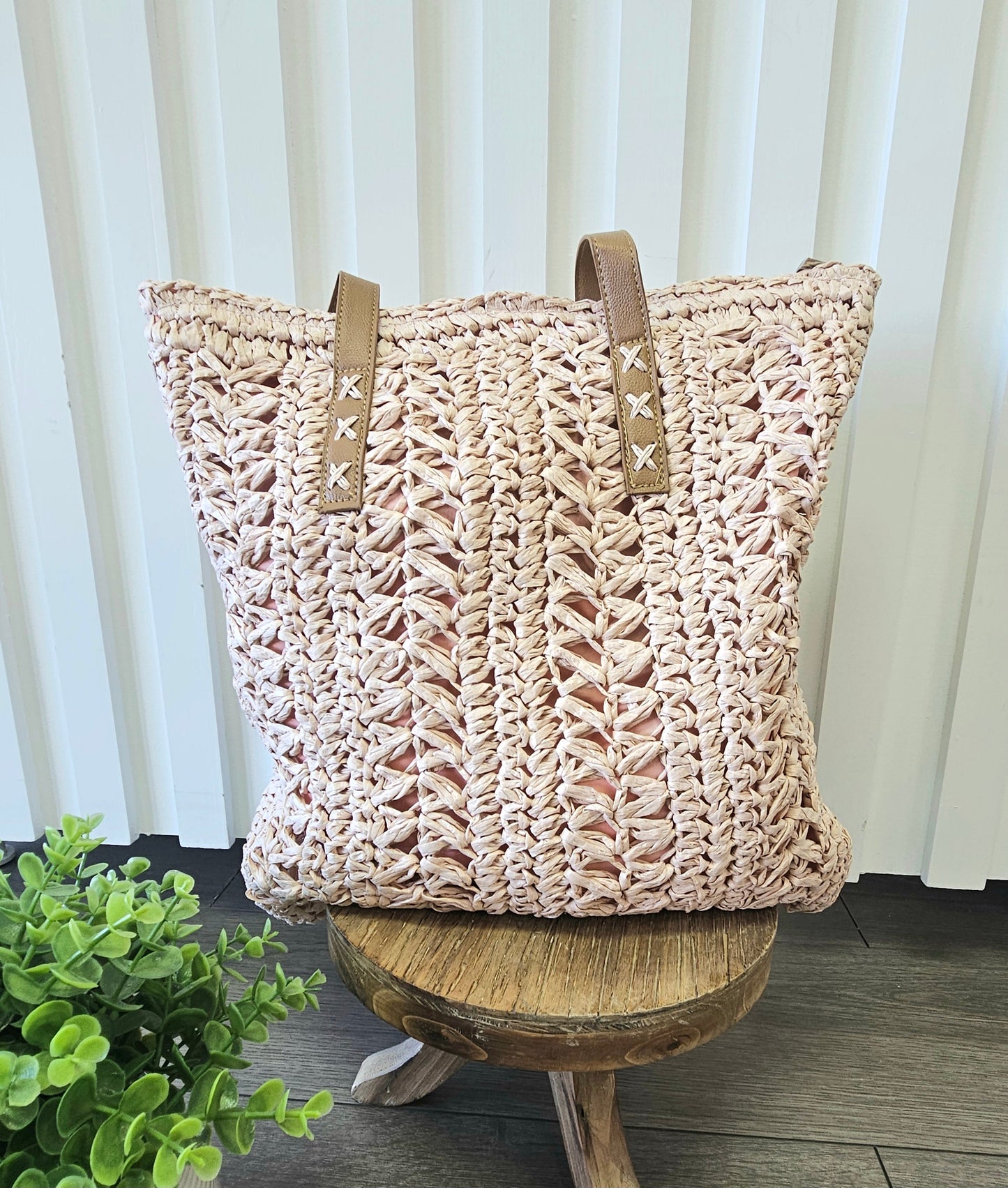 Straw Temple Tote - Pink