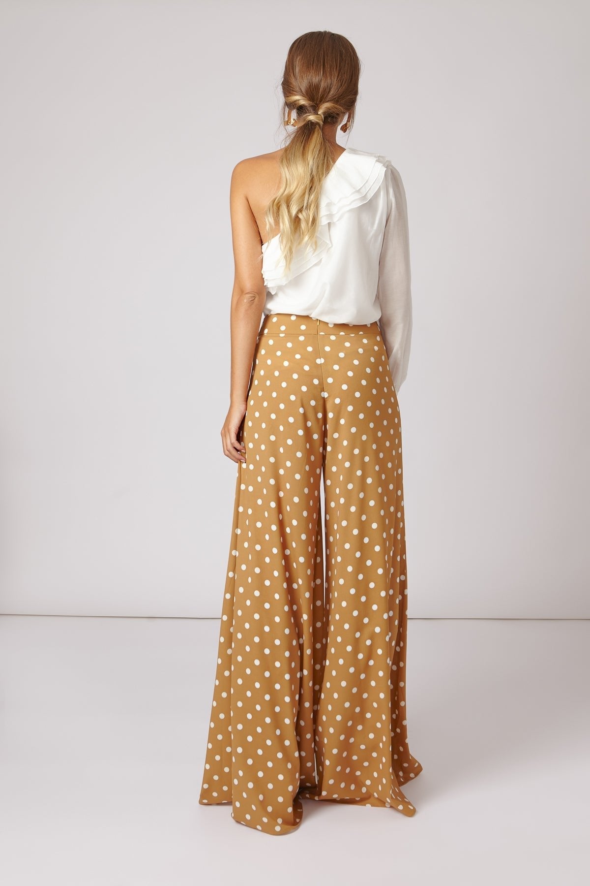 Top Susi Beige · Iconics ·