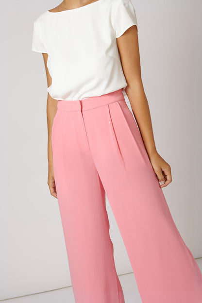 Traje Chaqueta Bibi + Pantalon Libi Rosa Flamenco · Iconics ·