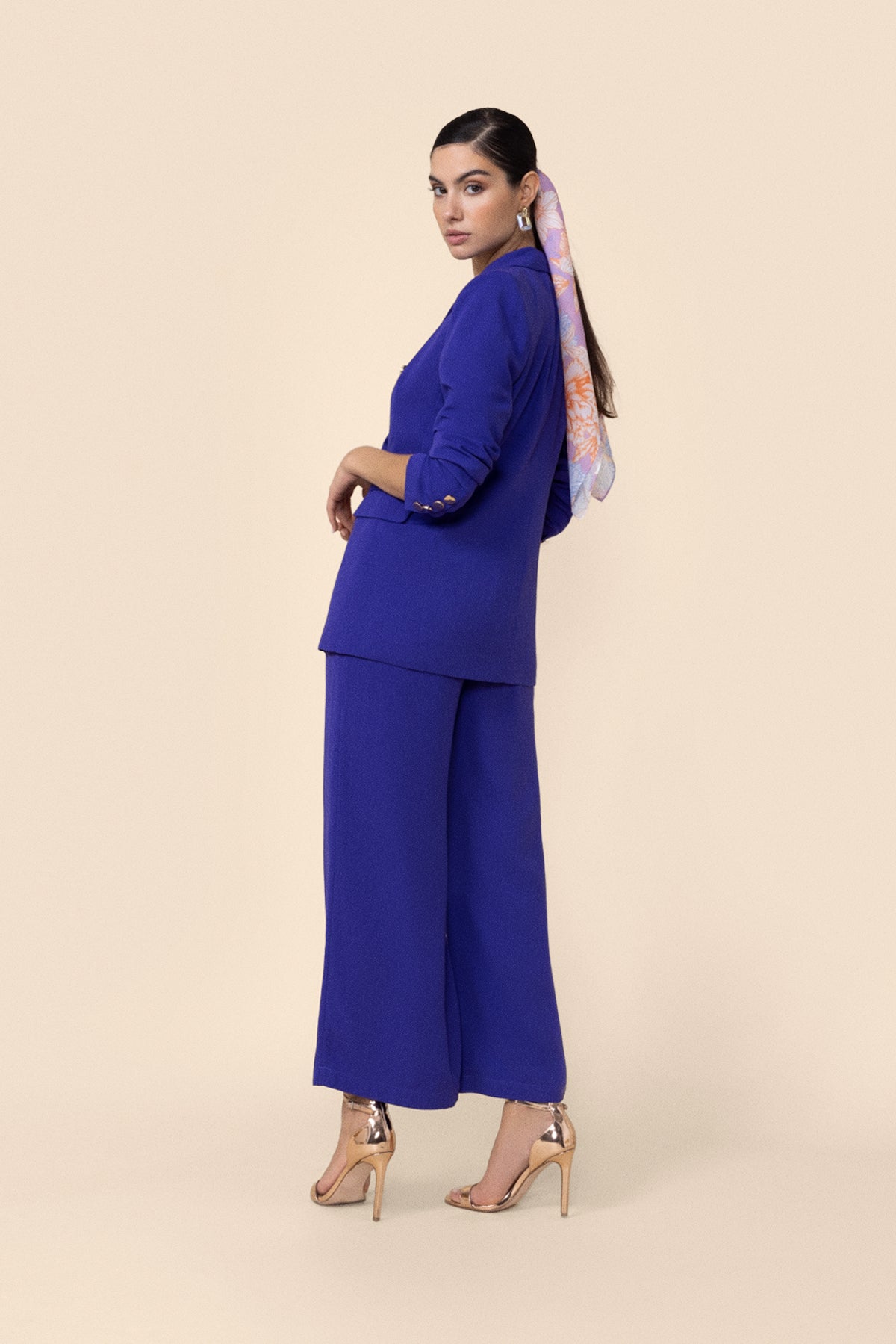 Traje de Chaqueta Bibi + Pantalon Libi Violet · Le Jardin ·