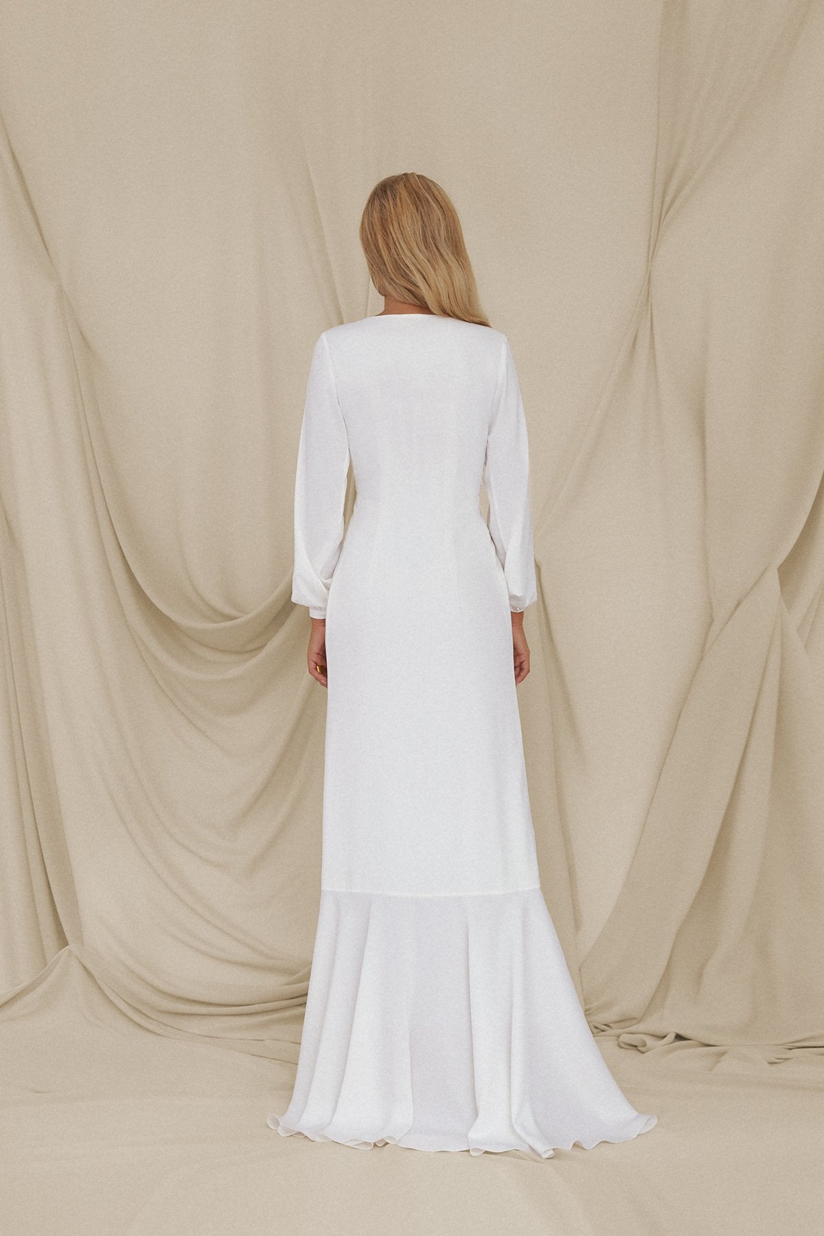 Vestido de Novia Noah + Isabella  · LOVE ·