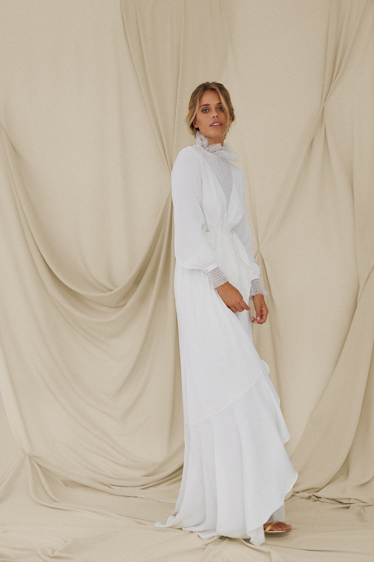 Vestido de Novia Noah + Isabella  · LOVE ·