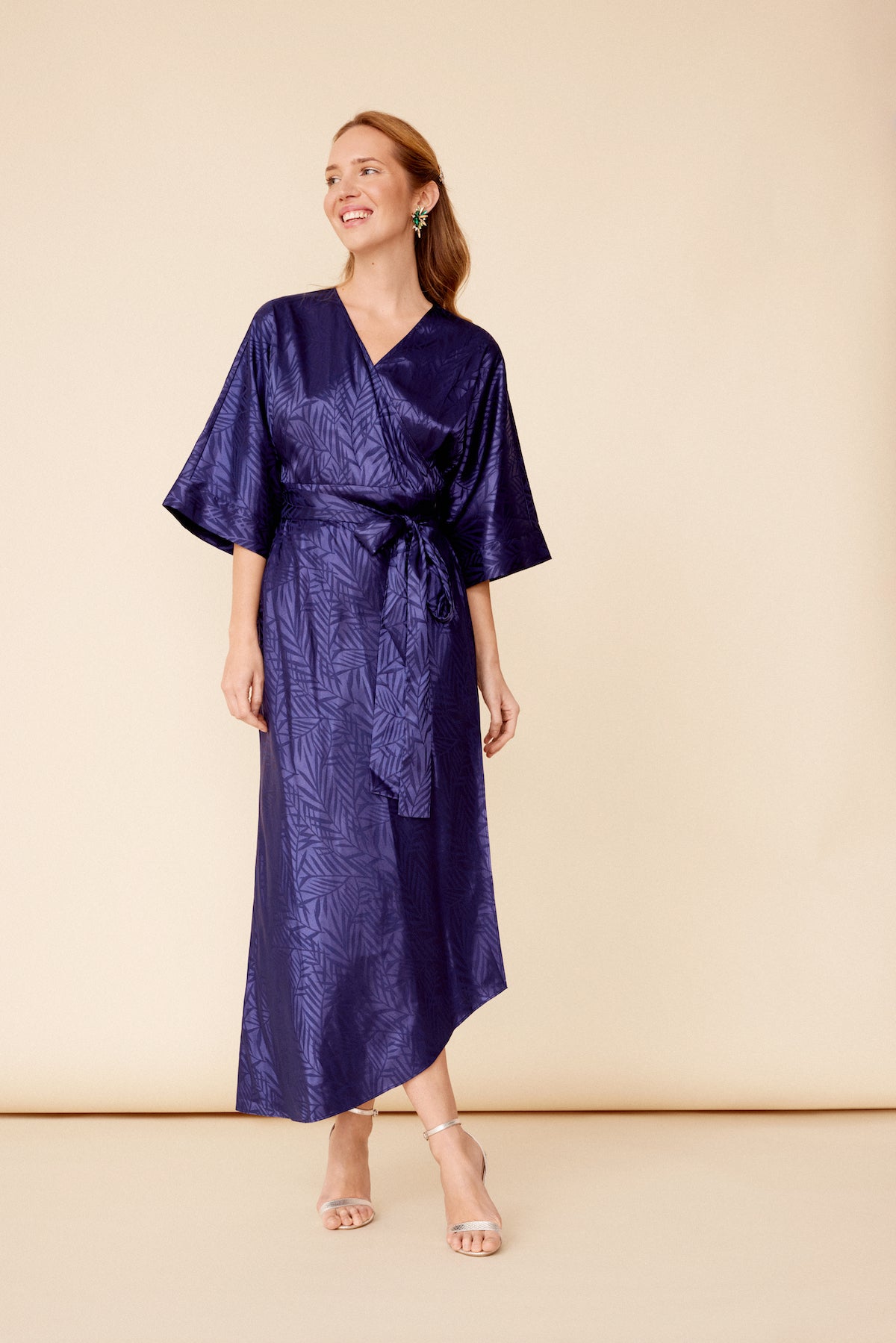 Vestido Haru Midnight · Wisteria ·